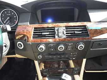 BMW 5 SERIES 2007 Image 10