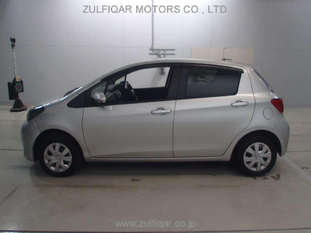 TOYOTA VITZ 2015 Image 4