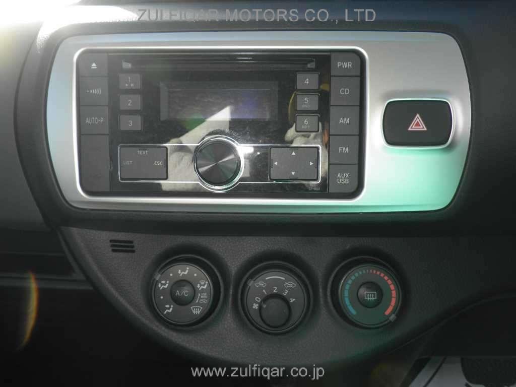 TOYOTA VITZ 2015 Image 10