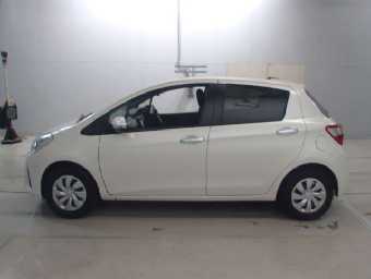 TOYOTA VITZ 2019 Image 4