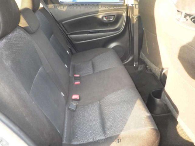 TOYOTA VITZ 2019 Image 9