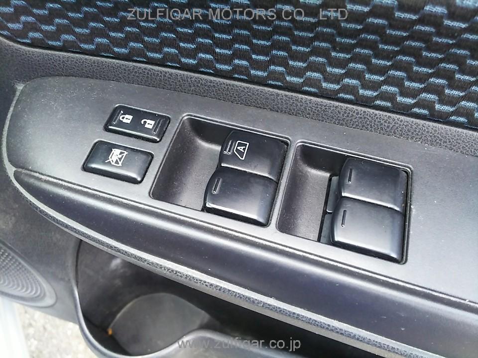 NISSAN NOTE 2016 Image 11