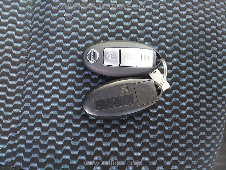 NISSAN NOTE 2016 Image 12