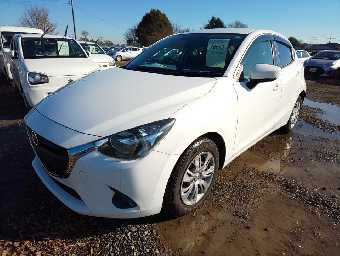MAZDA DEMIO 2016 Image 1