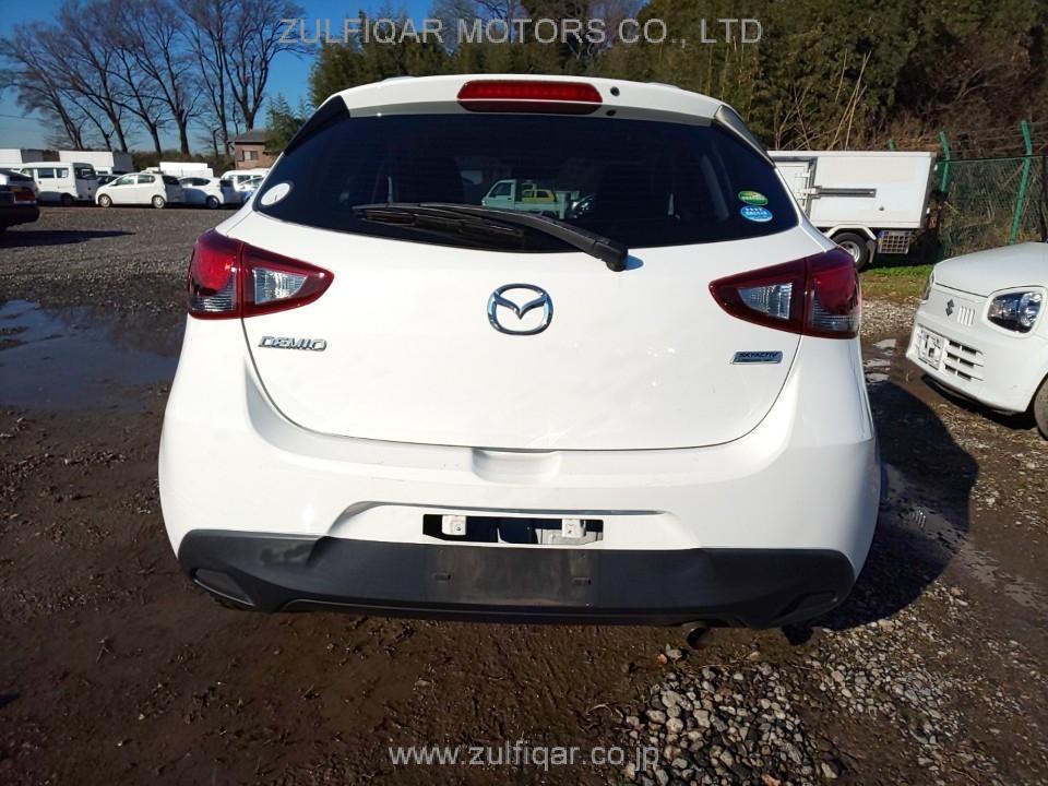 MAZDA DEMIO 2016 Image 3
