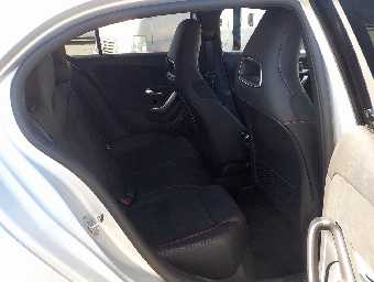 MERCEDES BENZ A CLASS 2018 Image 12