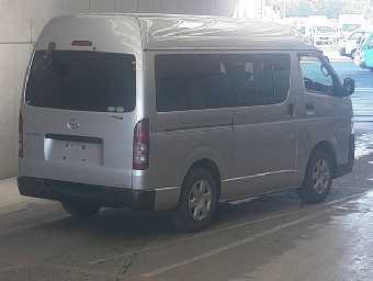 TOYOTA HIACE 2013 Image 2