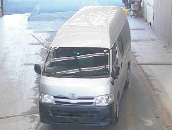 TOYOTA HIACE 2013 Image 4