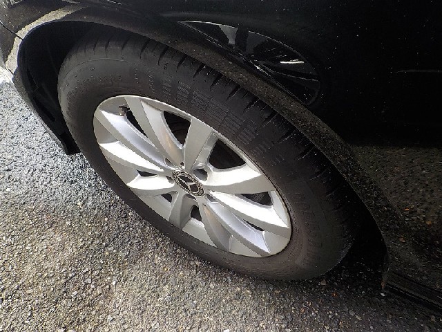 MERCEDES BENZ A CLASS 2017 Image 24