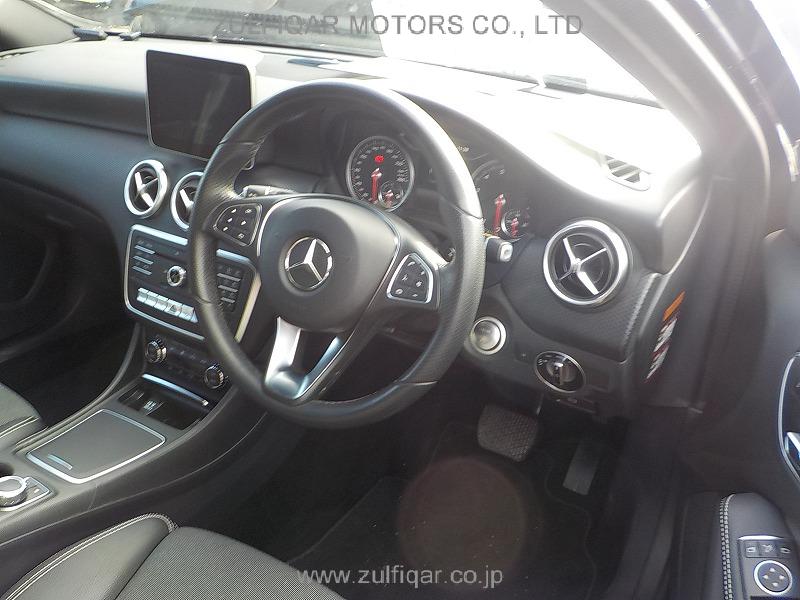 MERCEDES BENZ A CLASS 2017 Image 6
