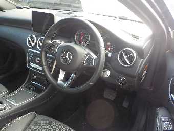 MERCEDES BENZ A CLASS 2017 Image 6