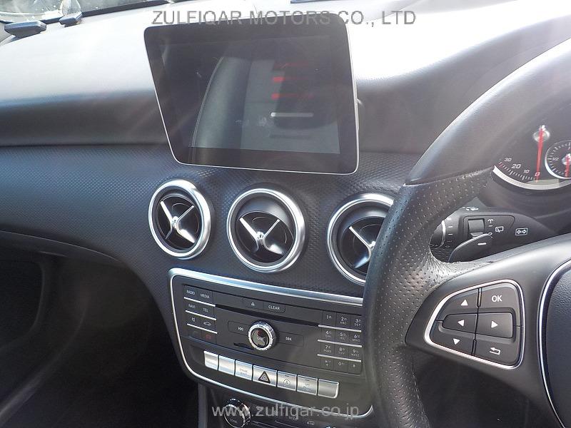 MERCEDES BENZ A CLASS 2017 Image 7