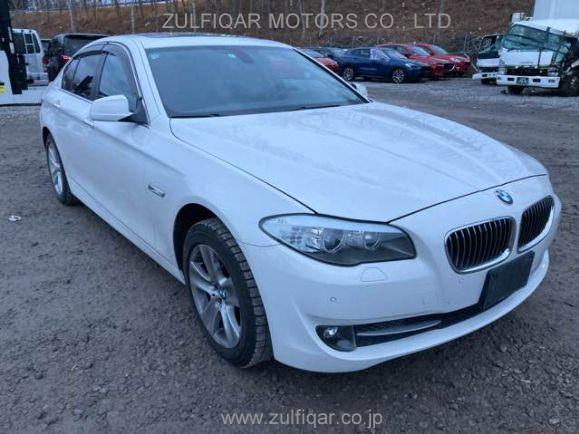 BMW 5 SERIES 2011 Image 1