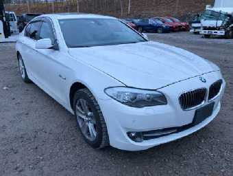 BMW 5 SERIES 2011 Image 1