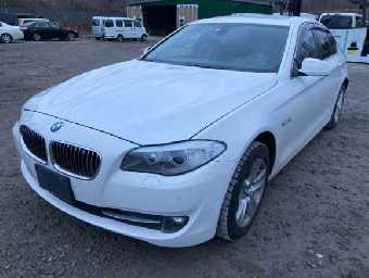 BMW 5 SERIES 2011 Image 2