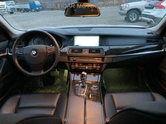 BMW 5 SERIES 2011 Image 5