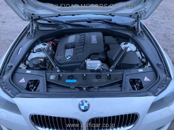 BMW 5 SERIES 2011 Image 10