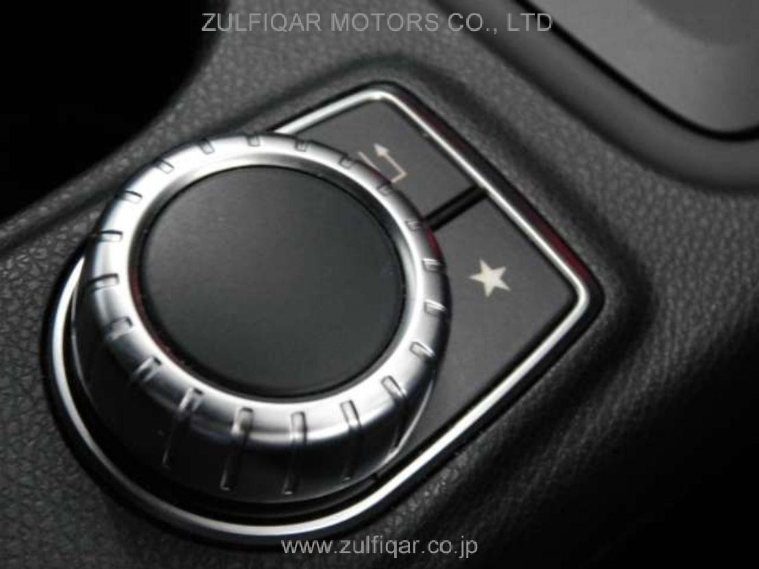 MERCEDES BENZ GLA CLASS 2017 Image 12