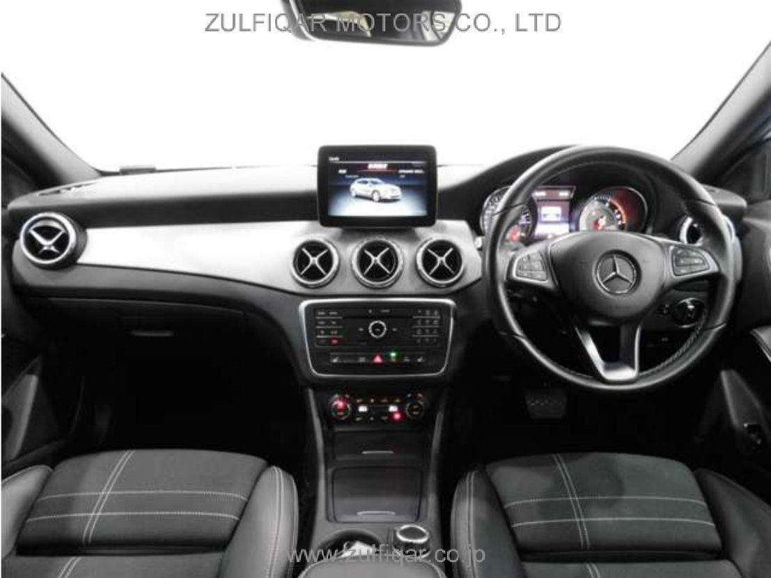 MERCEDES BENZ GLA CLASS 2017 Image 3