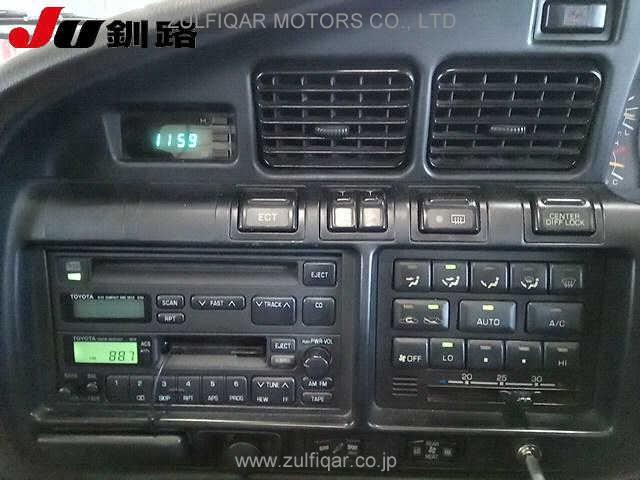 TOYOTA LAND CRUISER 80 1994 Image 8