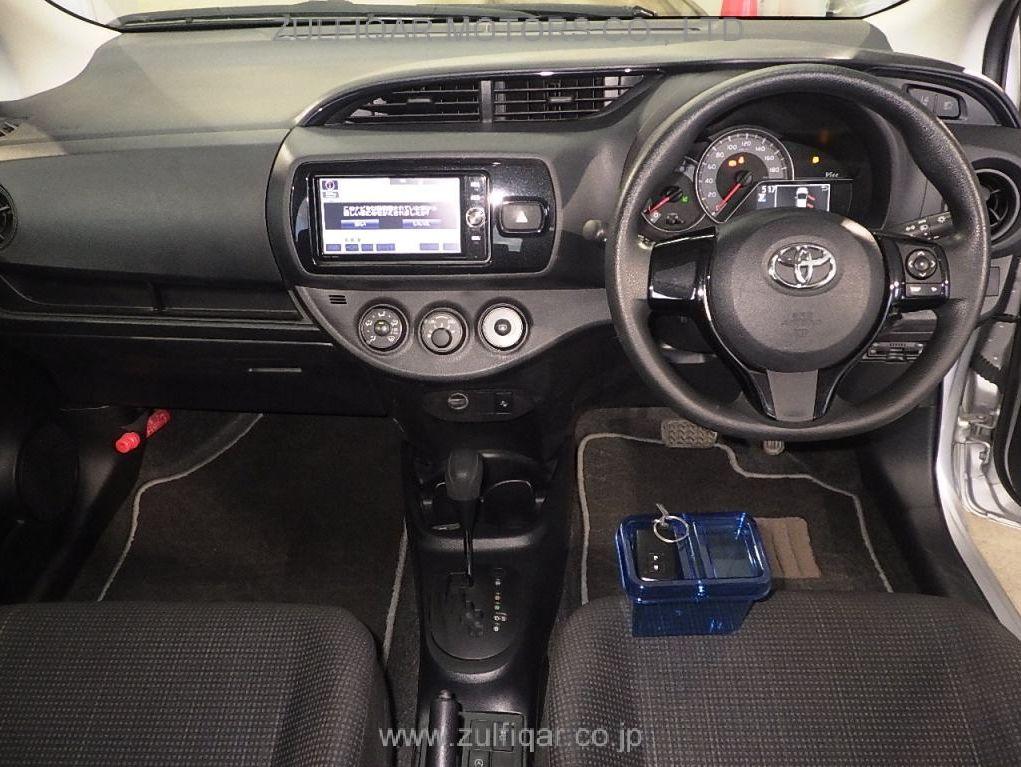 TOYOTA VITZ 2018 Image 3