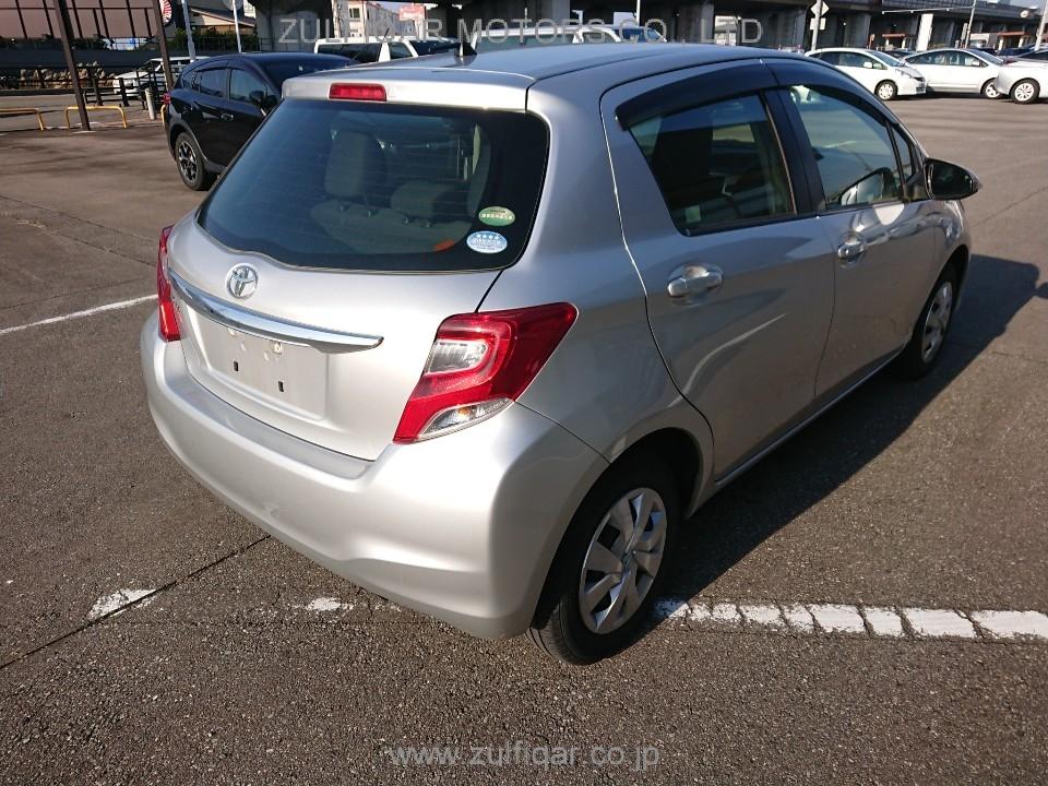 TOYOTA VITZ 2016 Image 2