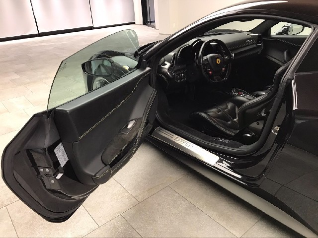 FERRARI FERRARI 458 2010 Image 30