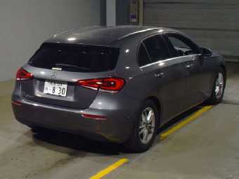 MERCEDES BENZ A CLASS 2019 Image 2