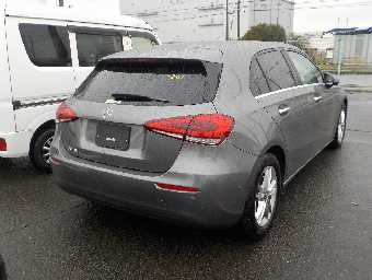 MERCEDES BENZ A CLASS 2019 Image 19