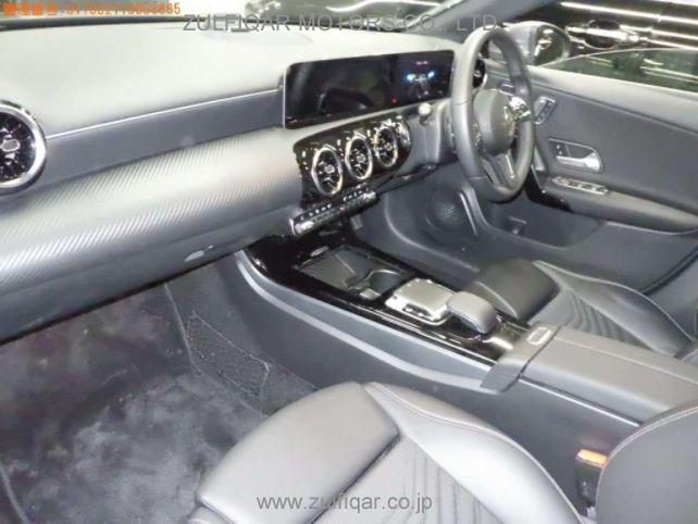 MERCEDES BENZ A CLASS 2019 Image 7