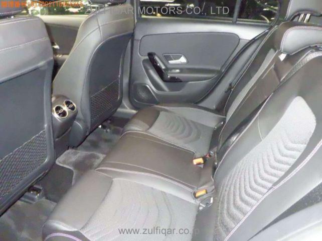 MERCEDES BENZ A CLASS 2019 Image 8