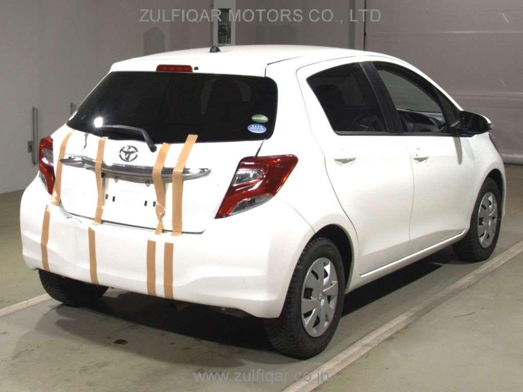 TOYOTA VITZ 2015 Image 2
