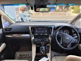 TOYOTA ALPHARD 2018 Image 3