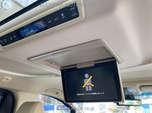 TOYOTA ALPHARD 2018 Image 6