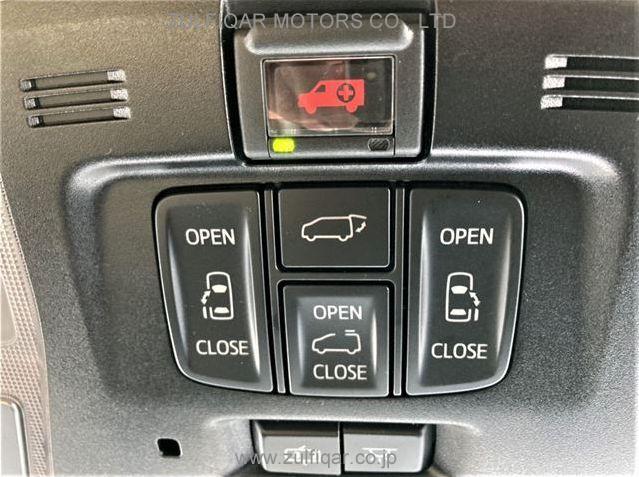 TOYOTA ALPHARD 2018 Image 9