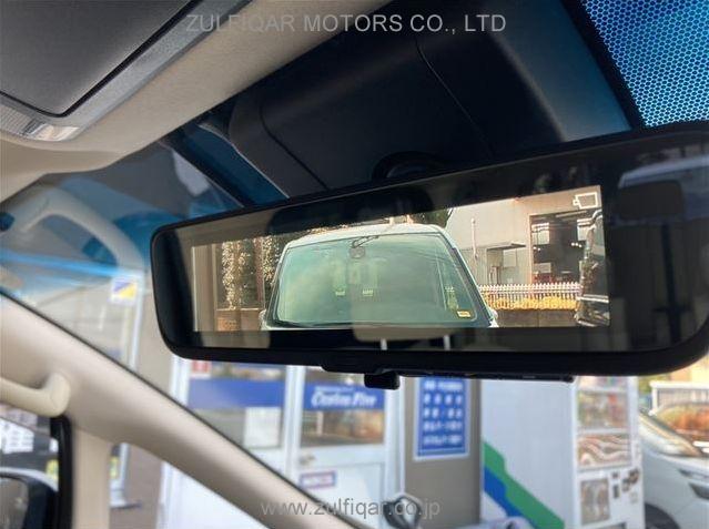 TOYOTA ALPHARD 2018 Image 10