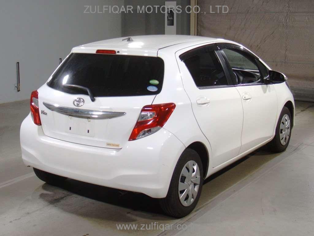 TOYOTA VITZ 2016 Image 2