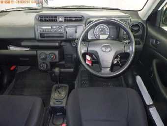 TOYOTA PROBOX 2017 Image 6