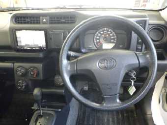 TOYOTA SUCCEED 2016 Image 6