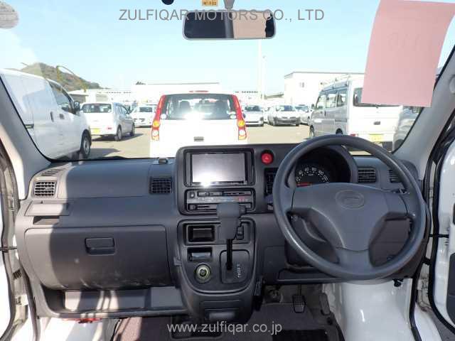 DAIHATSU HIJET CARGO 2015 Image 4