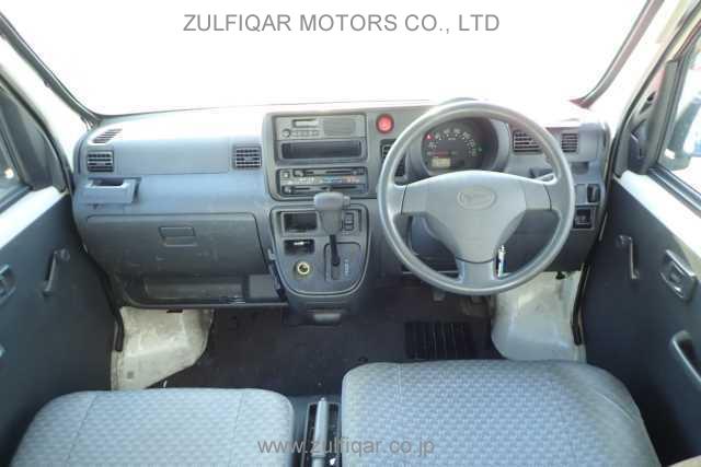 DAIHATSU HIJET CARGO 2015 Image 4