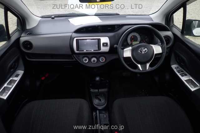 TOYOTA VITZ 2016 Image 3