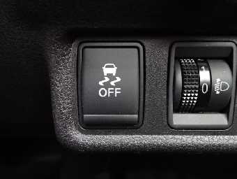 NISSAN NOTE 2015 Image 7