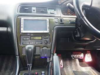 TOYOTA CHASER 2000 Image 9