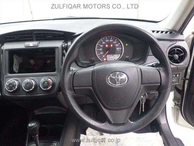 TOYOTA COROLLA AXIO 2016 Image 6
