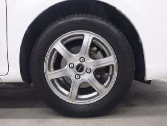 TOYOTA COROLLA AXIO 2016 Image 9