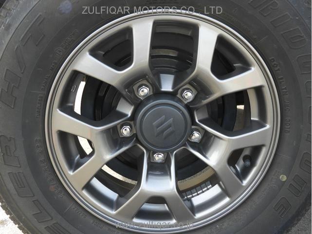 SUZUKI JIMNY SIERRA 2018 Image 11