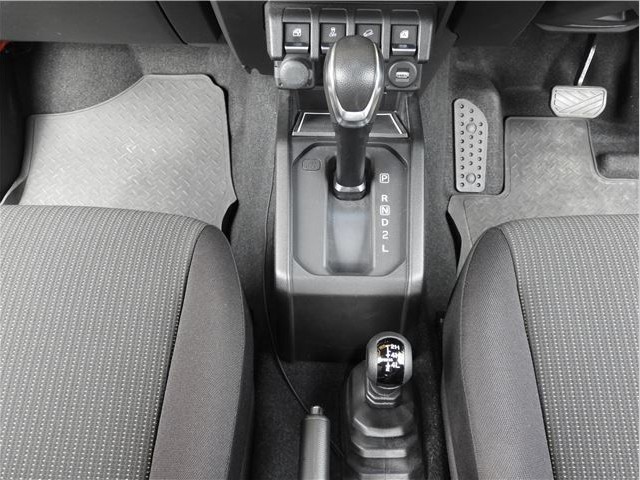 SUZUKI JIMNY SIERRA 2018 Image 37