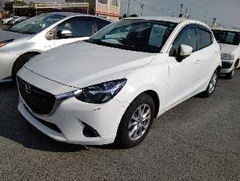 MAZDA DEMIO 2016 Image 1