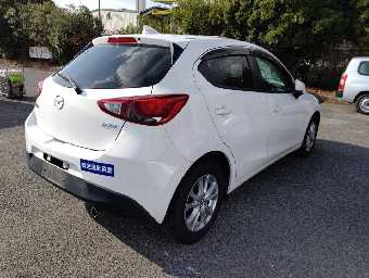 MAZDA DEMIO 2016 Image 2